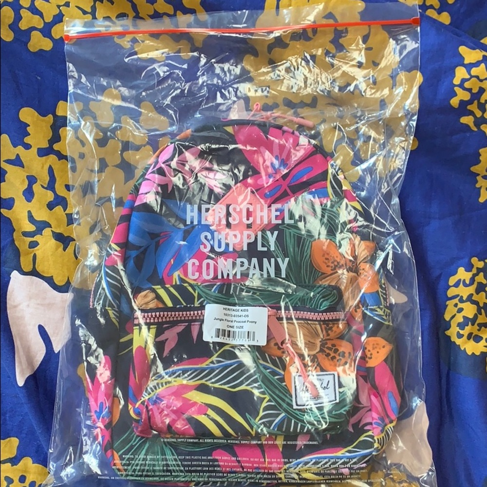 NWT Herschel Supply Co Heritage Kids Backpack